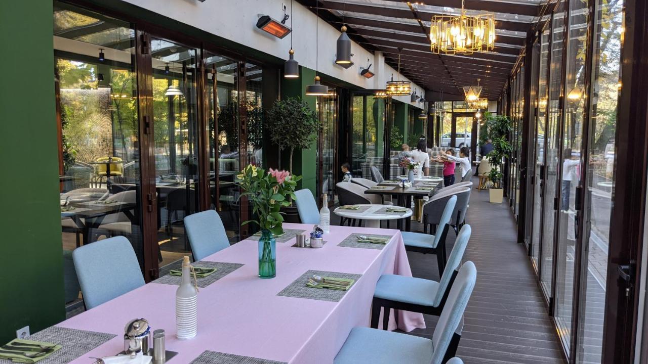 Kazzhol Park Hotel Αλμάτι Εξωτερικό φωτογραφία